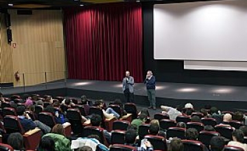 <i>El otro día</i>, de Ignacio Agüero e <i>In Ictu Oculi</i>, de Greta Alfaro, premiados en les Re...